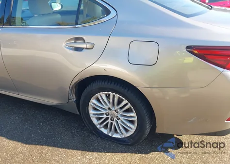 2017 Lexus Es 350 z USA, uszkodzony, nr VIN 58ABK1GG1HU075181